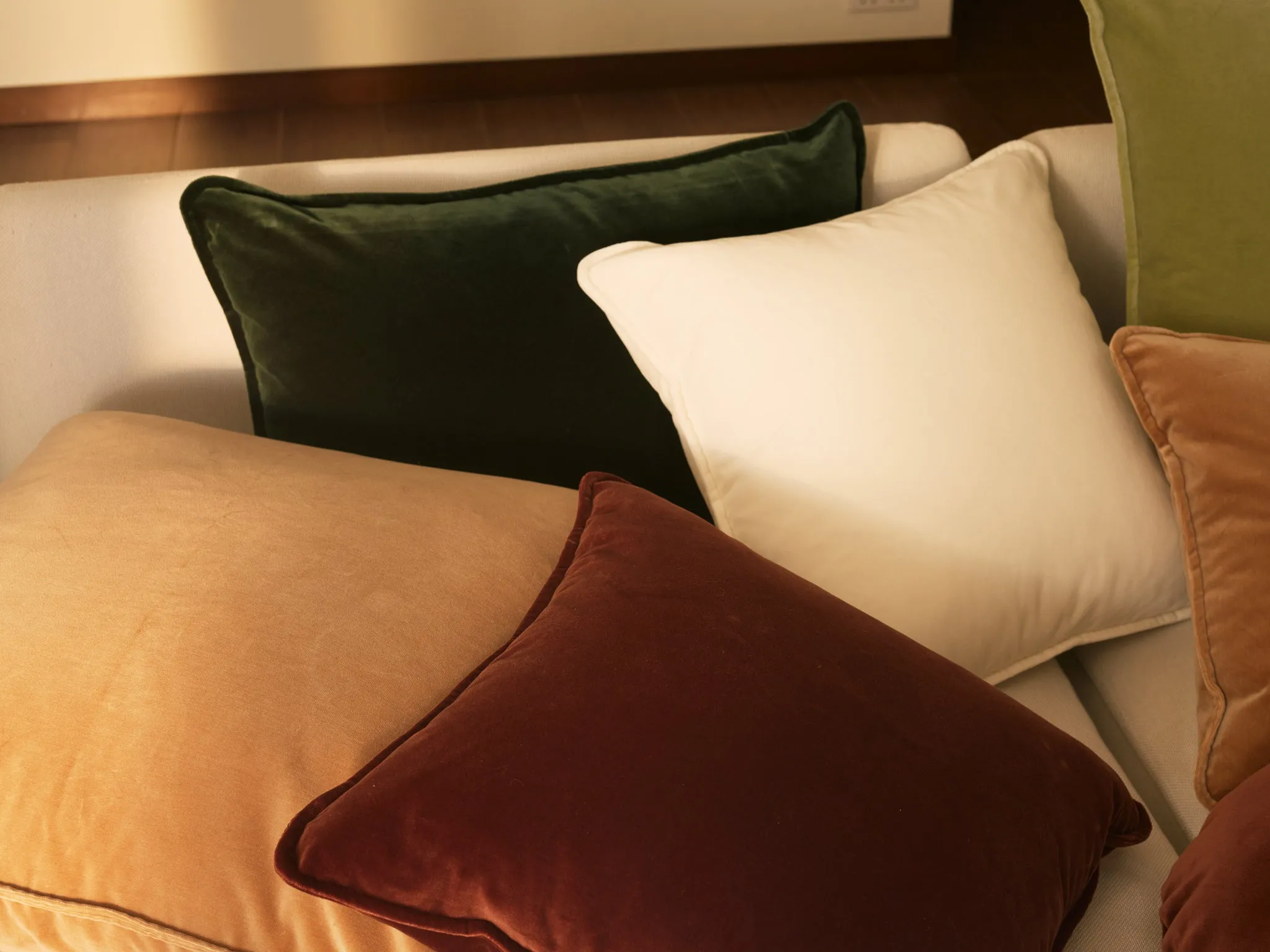 Essential Velvet - Chestnut Cushion