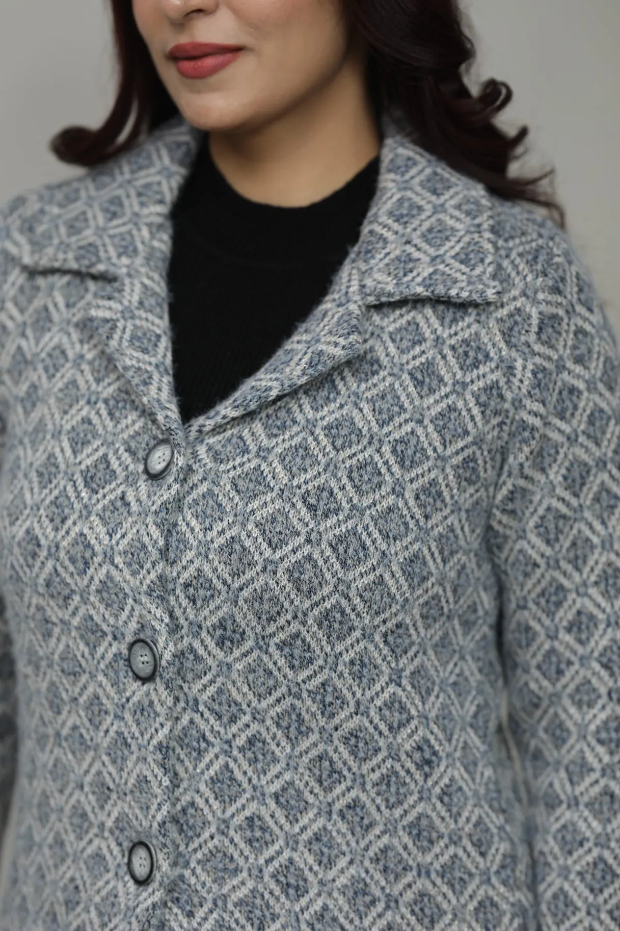 Women Knitted Collar Neck Short Coat